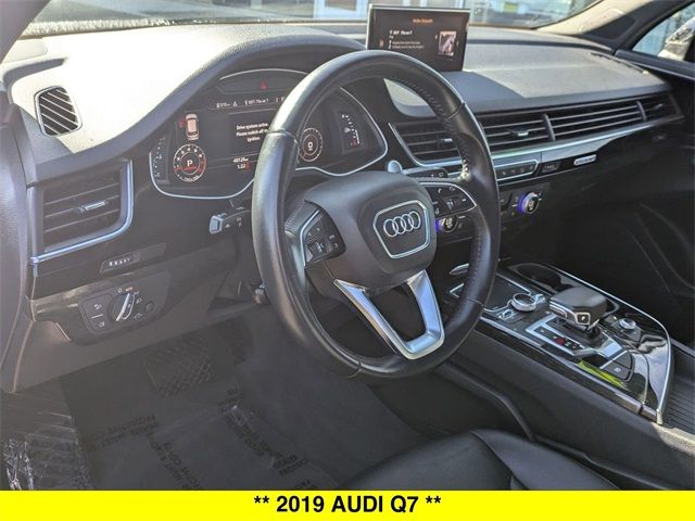 2019 Audi Q7 SE Premium Plus