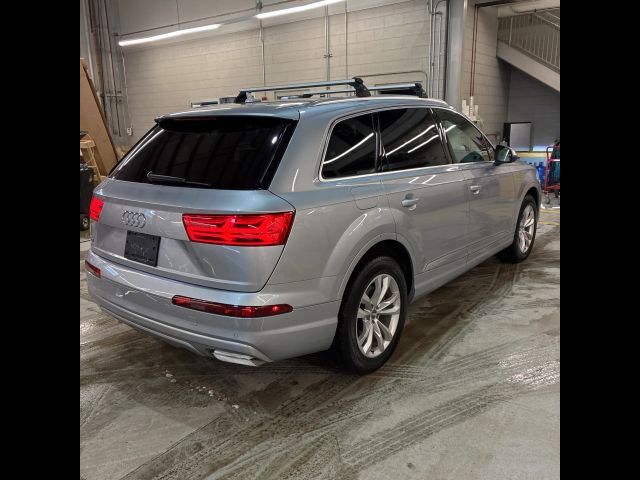 2019 Audi Q7 SE Premium Plus