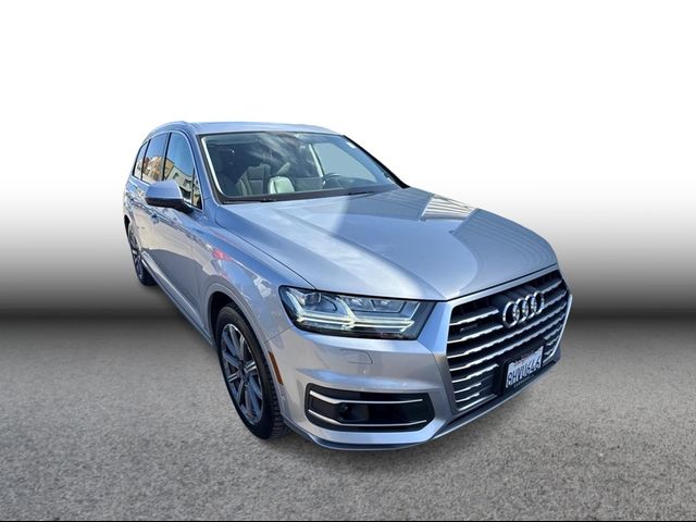 2019 Audi Q7 Prestige