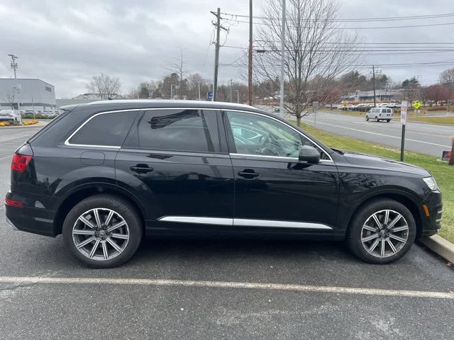 2019 Audi Q7 Premium Plus