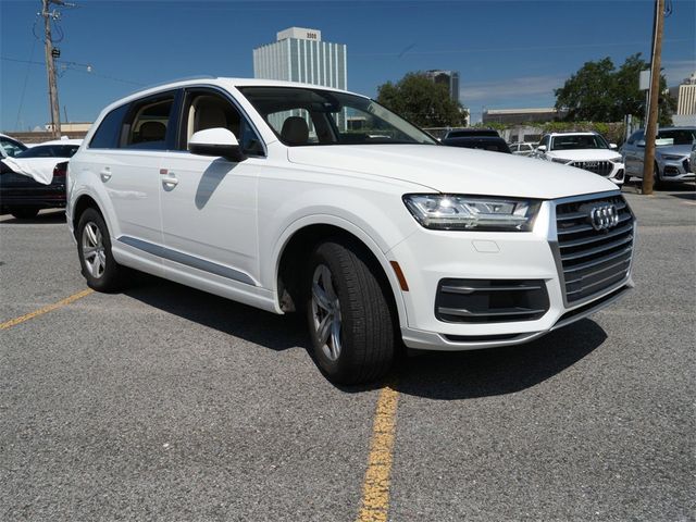 2019 Audi Q7 SE Premium Plus