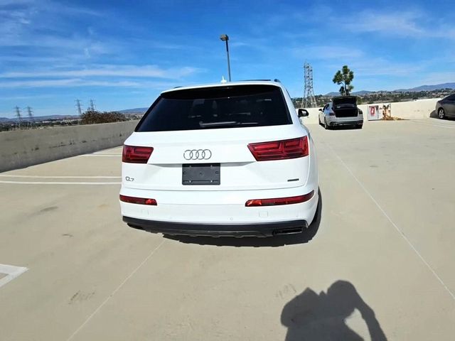 2019 Audi Q7 Prestige