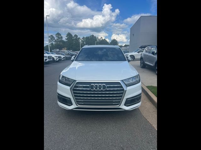 2019 Audi Q7 Prestige