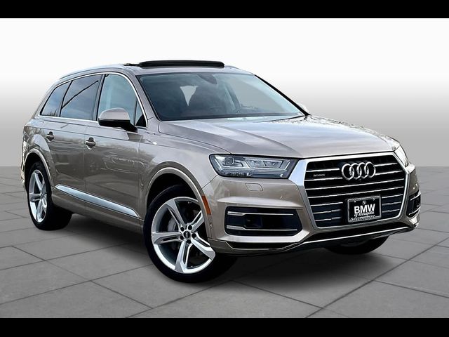 2019 Audi Q7 Prestige