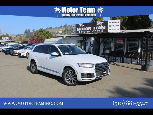 2019 Audi Q7 Premium