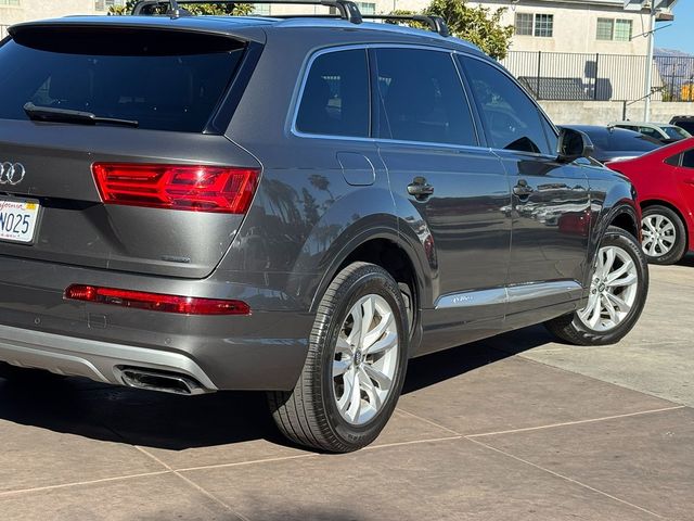 2019 Audi Q7 Premium