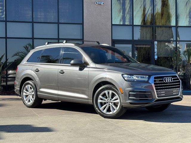 2019 Audi Q7 Premium