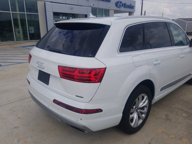 2019 Audi Q7 Premium