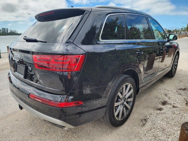 2019 Audi Q7 Premium Plus