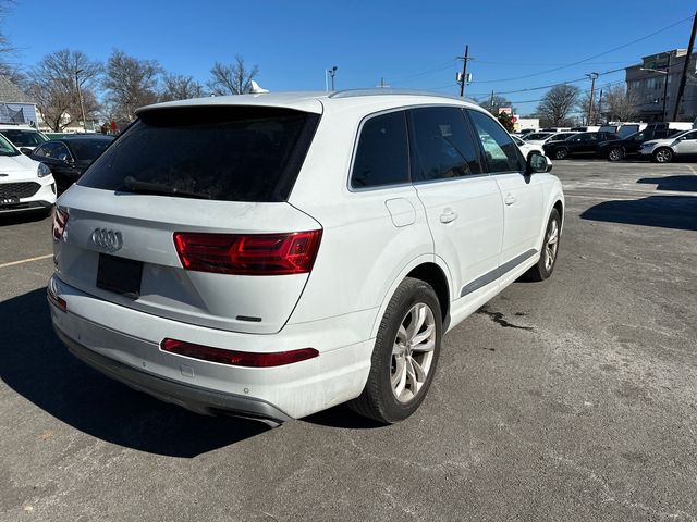 2019 Audi Q7 Premium Plus