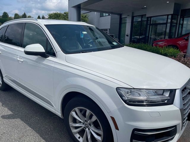 2019 Audi Q7 Premium Plus