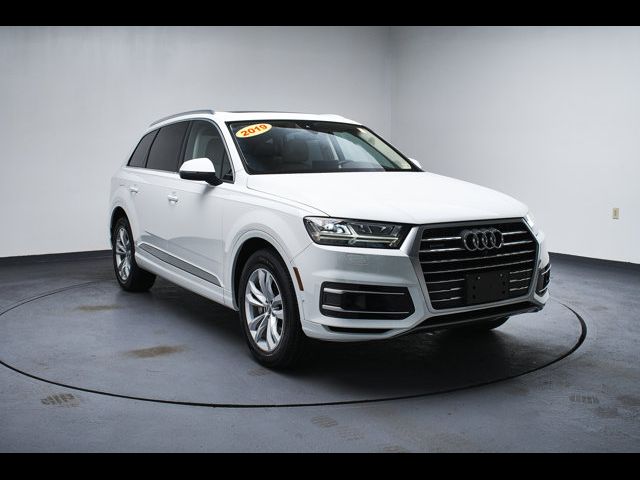 2019 Audi Q7 Premium Plus