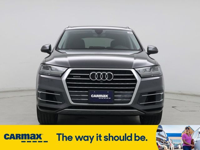 2019 Audi Q7 Premium Plus