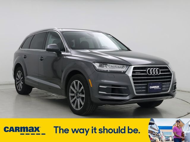 2019 Audi Q7 Premium Plus