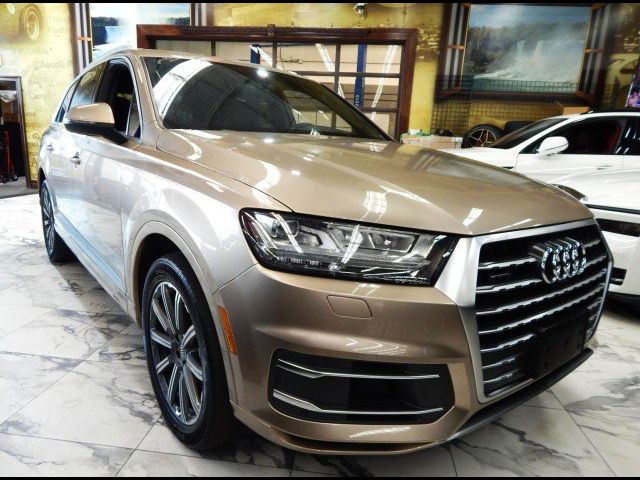 2019 Audi Q7 Premium Plus
