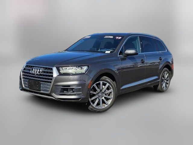 2019 Audi Q7 Premium Plus