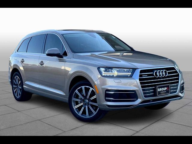 2019 Audi Q7 Premium Plus