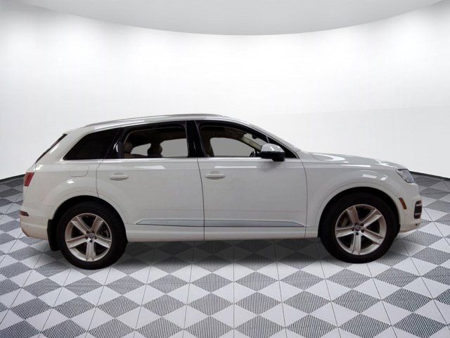 2019 Audi Q7 Premium Plus