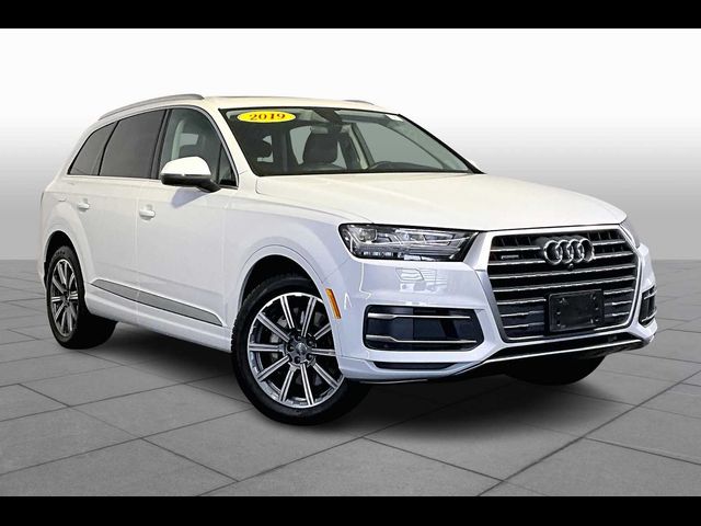 2019 Audi Q7 Premium Plus