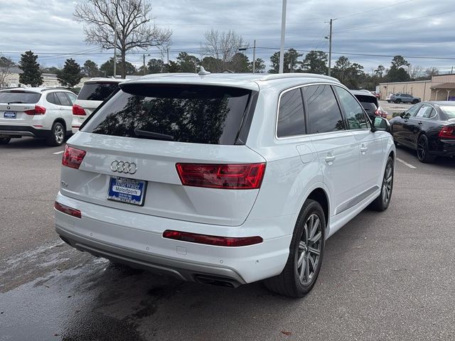 2019 Audi Q7 Premium Plus