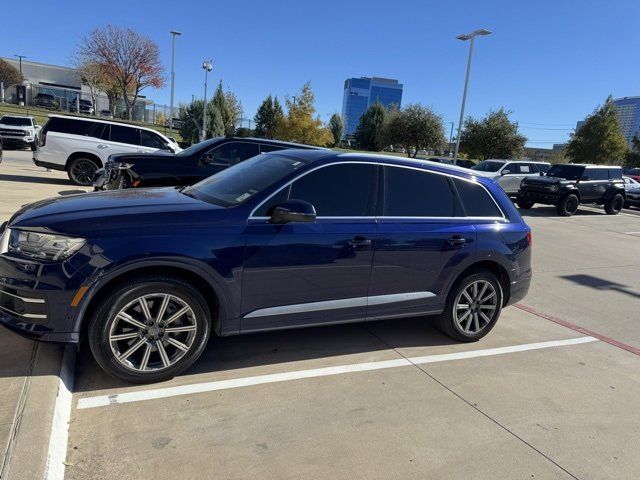 2019 Audi Q7 Premium Plus