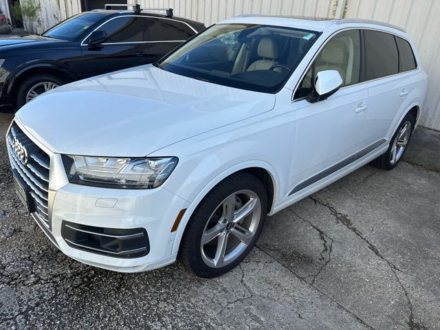 2019 Audi Q7 Prestige