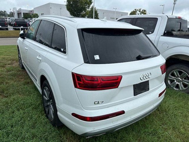 2019 Audi Q7 Prestige