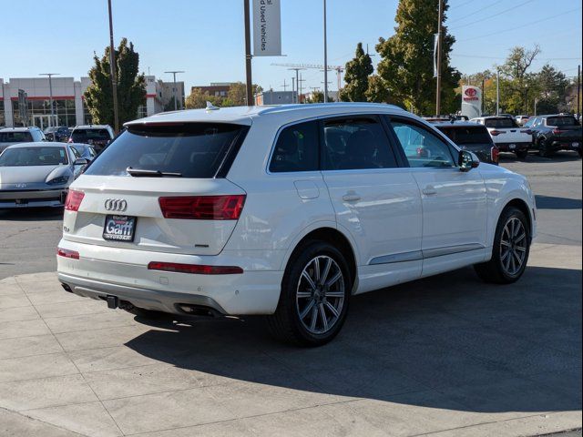 2019 Audi Q7 Prestige