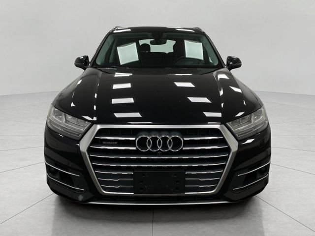 2019 Audi Q7 Prestige