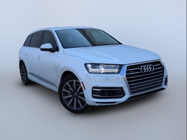 2019 Audi Q7 SE Premium Plus