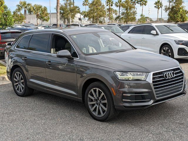 2019 Audi Q7 SE Premium Plus