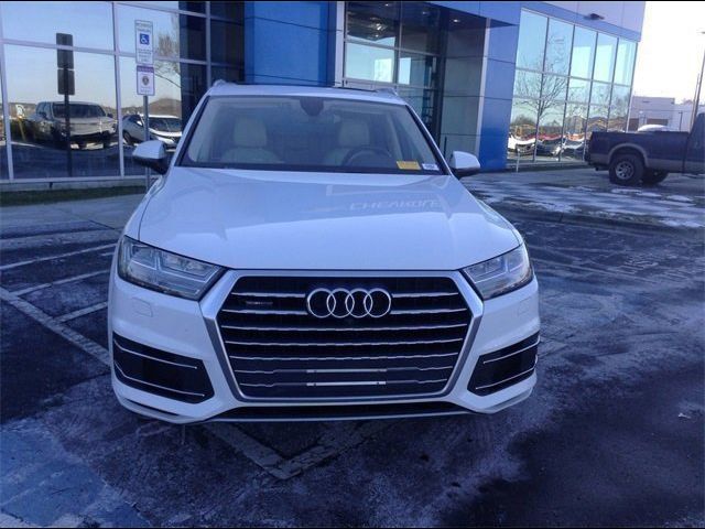 2019 Audi Q7 Premium Plus