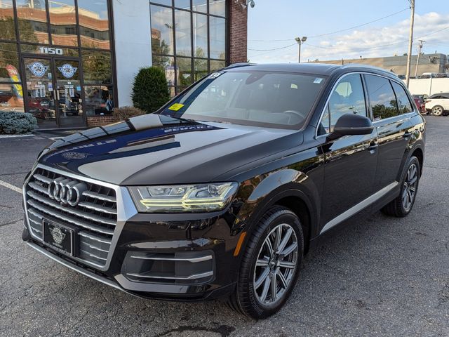 2019 Audi Q7 SE Premium Plus