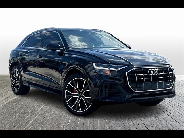 2019 Audi Q8 Premium