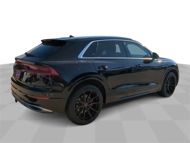 2019 Audi Q8 Premium