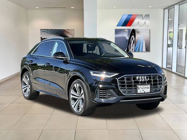 2019 Audi Q8 Premium Plus