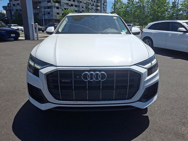 2019 Audi Q8 Premium Plus