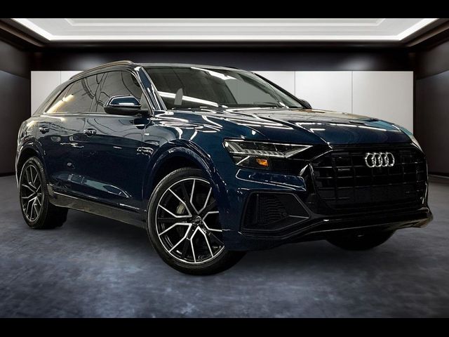 2019 Audi Q8 Prestige