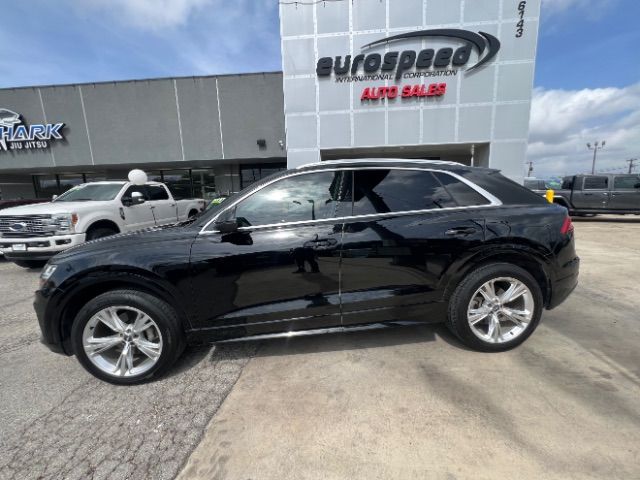 2019 Audi Q8 Premium
