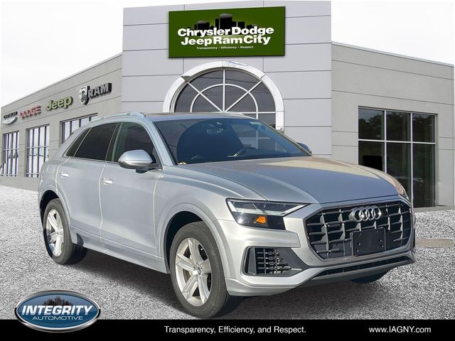 2019 Audi Q8 Premium