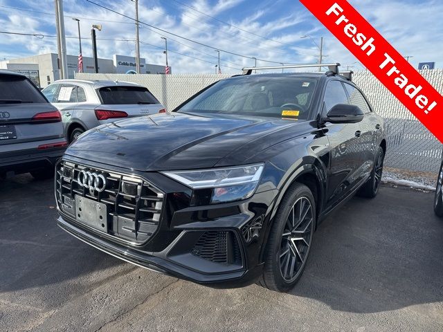 2019 Audi Q8 Premium Plus