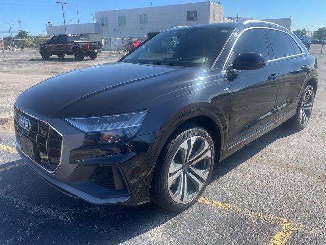 2019 Audi Q8 Prestige