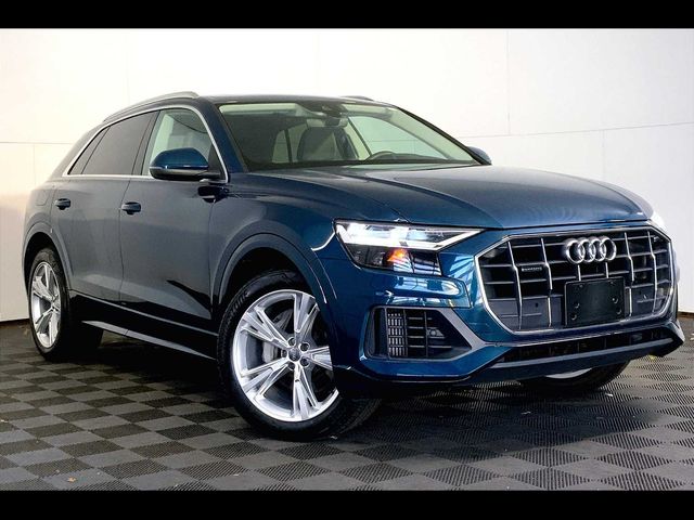 2019 Audi Q8 Premium