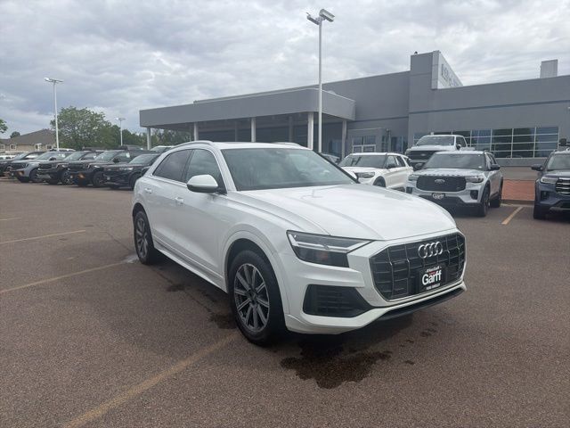 2019 Audi Q8 Premium