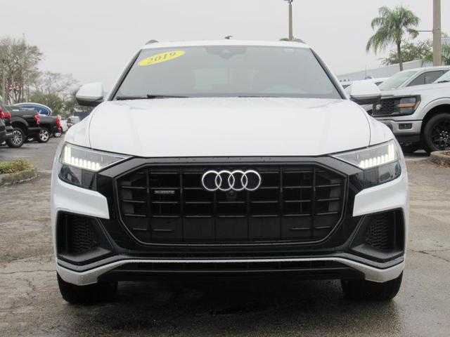 2019 Audi Q8 Premium Plus