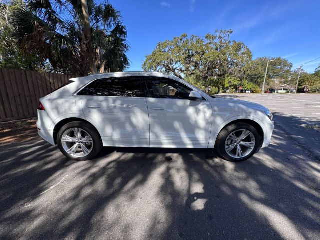 2019 Audi Q8 Premium Plus