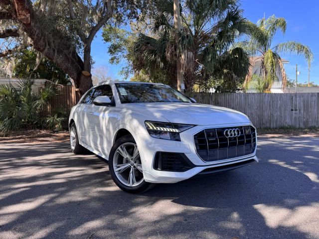 2019 Audi Q8 Premium Plus