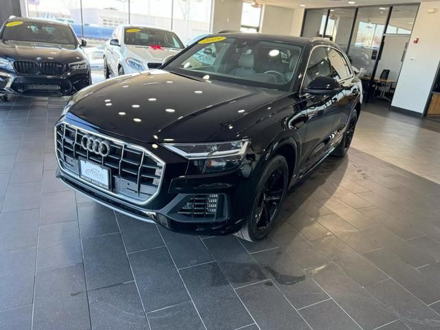 2019 Audi Q8 Premium