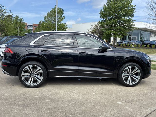 2019 Audi Q8 Prestige