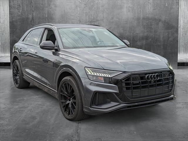 2019 Audi Q8 Prestige